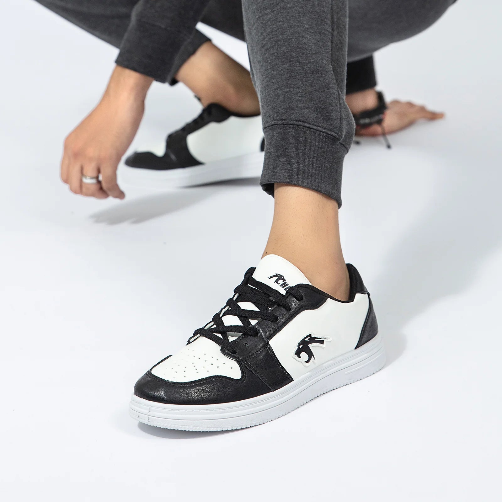 Service Cheetah Servis Cheetah 261-BLACK-CHEETAH SNEAKERS – ZEWAH.COM